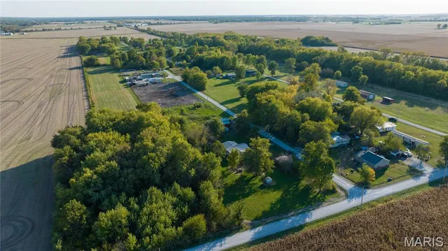 $89,900 | 10970 Cordum Avenue, Gillespie, IL 62033