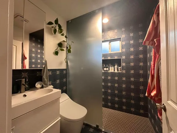 $3,700 | 4043 159th Street, Lawndale, CA 90260