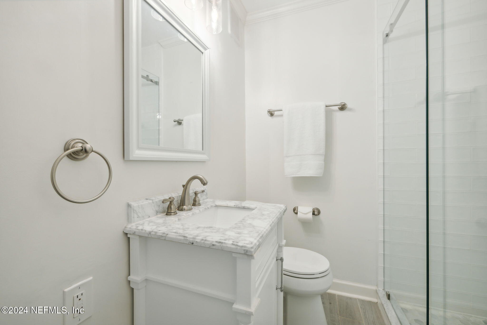 4154 Churchwell Road Jacksonville, FL 32210 - Photo 36 of 48 Hall Bath