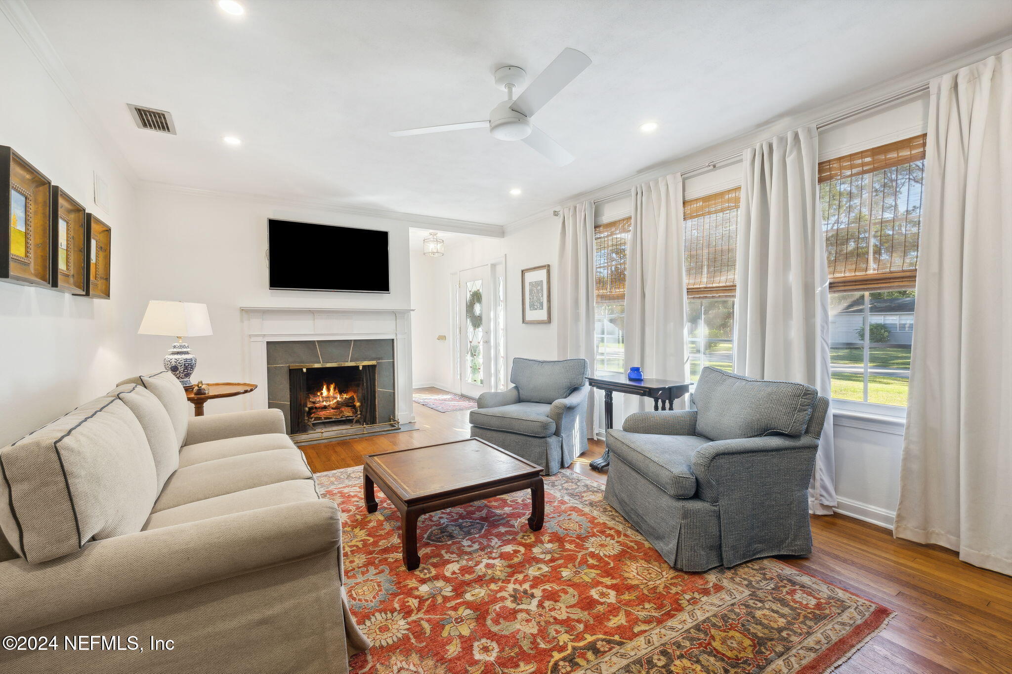 4154 Churchwell Road Jacksonville, FL 32210 - Photo 6 of 48 Livingroom