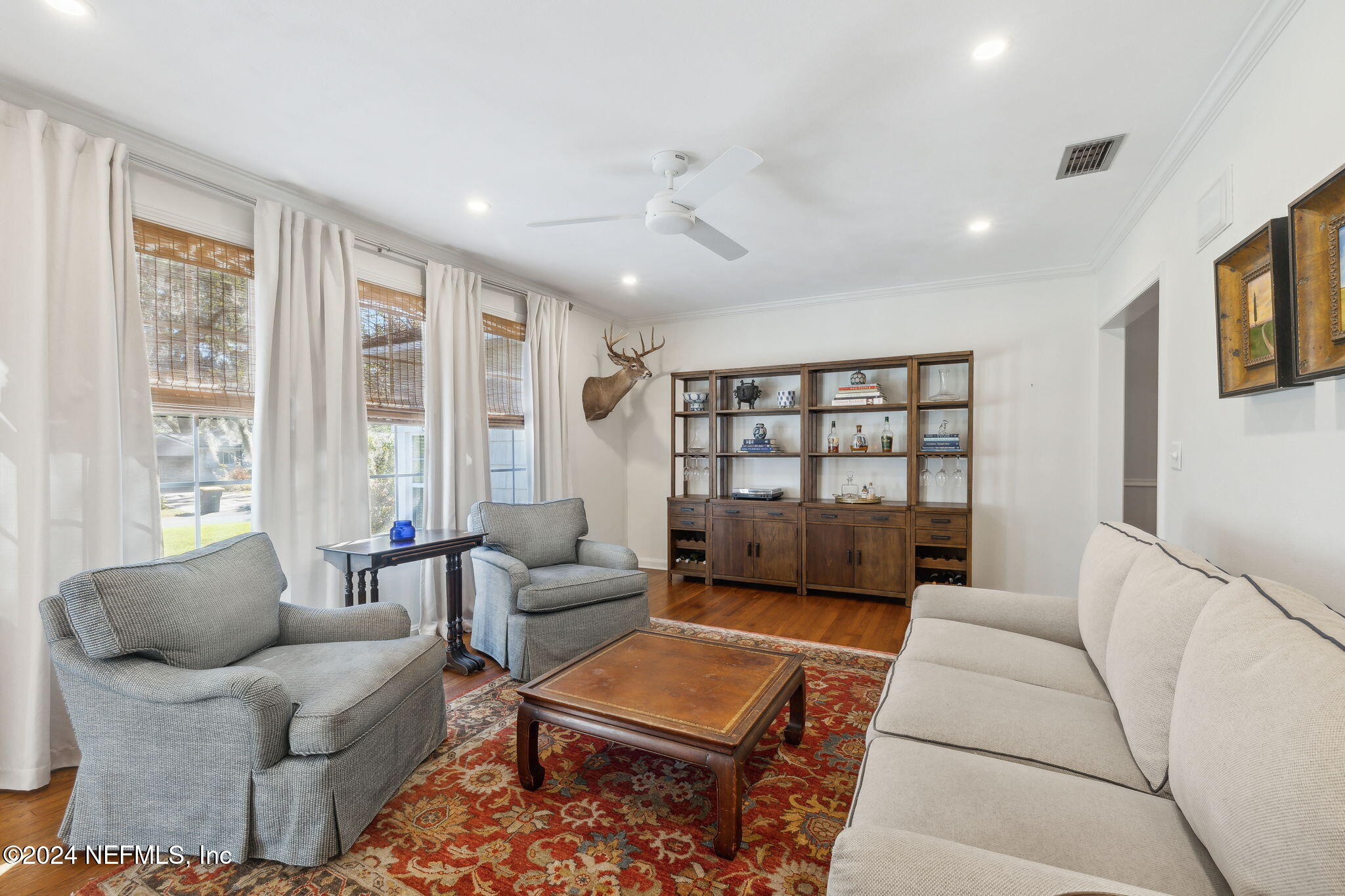 4154 Churchwell Road Jacksonville, FL 32210 - Photo 8 of 48 Light and Bright