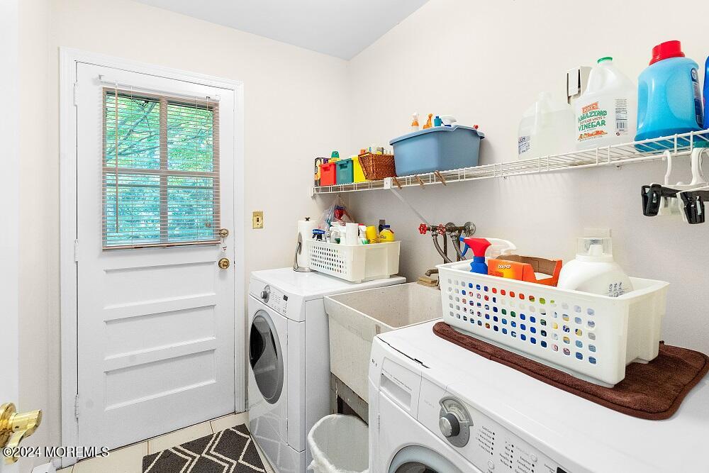 240 Randolph Road Freehold, NJ 07728 - Photo 32 of 41 Laundry