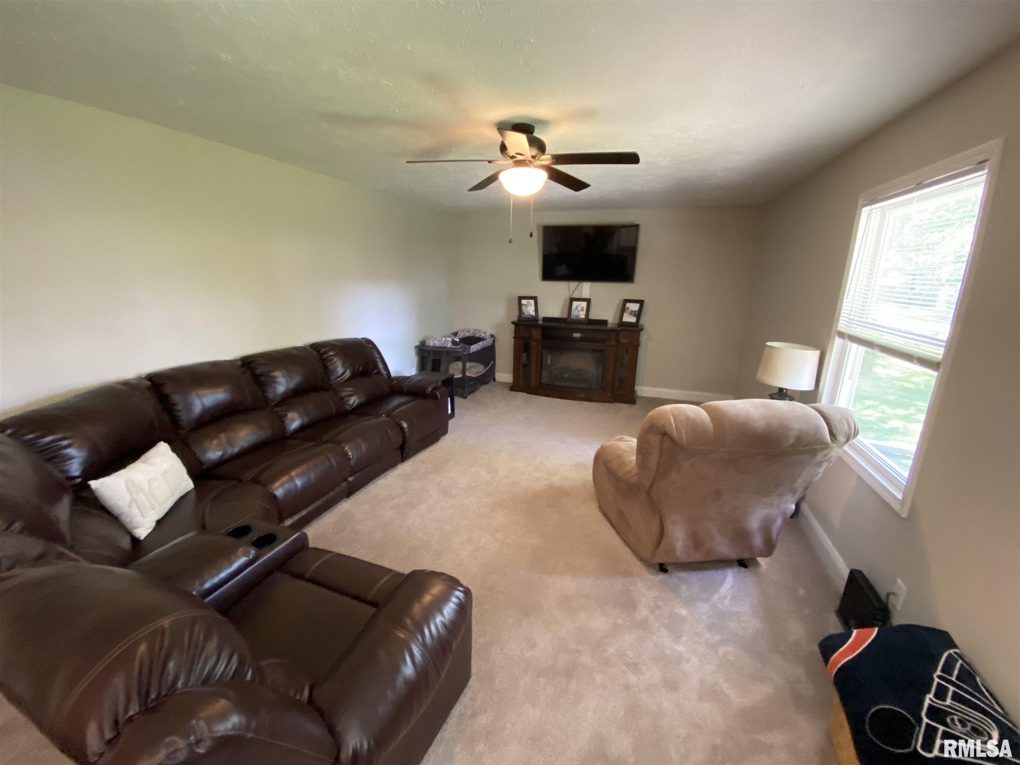 68 Axline Road Chatham, IL 62629 - Photo 17 of 41 Gallery Image 17