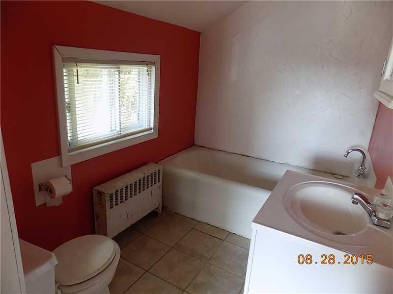 219 Amend Road Uniontown, PA 15401 - Photo 7 of 7 Full Bath.