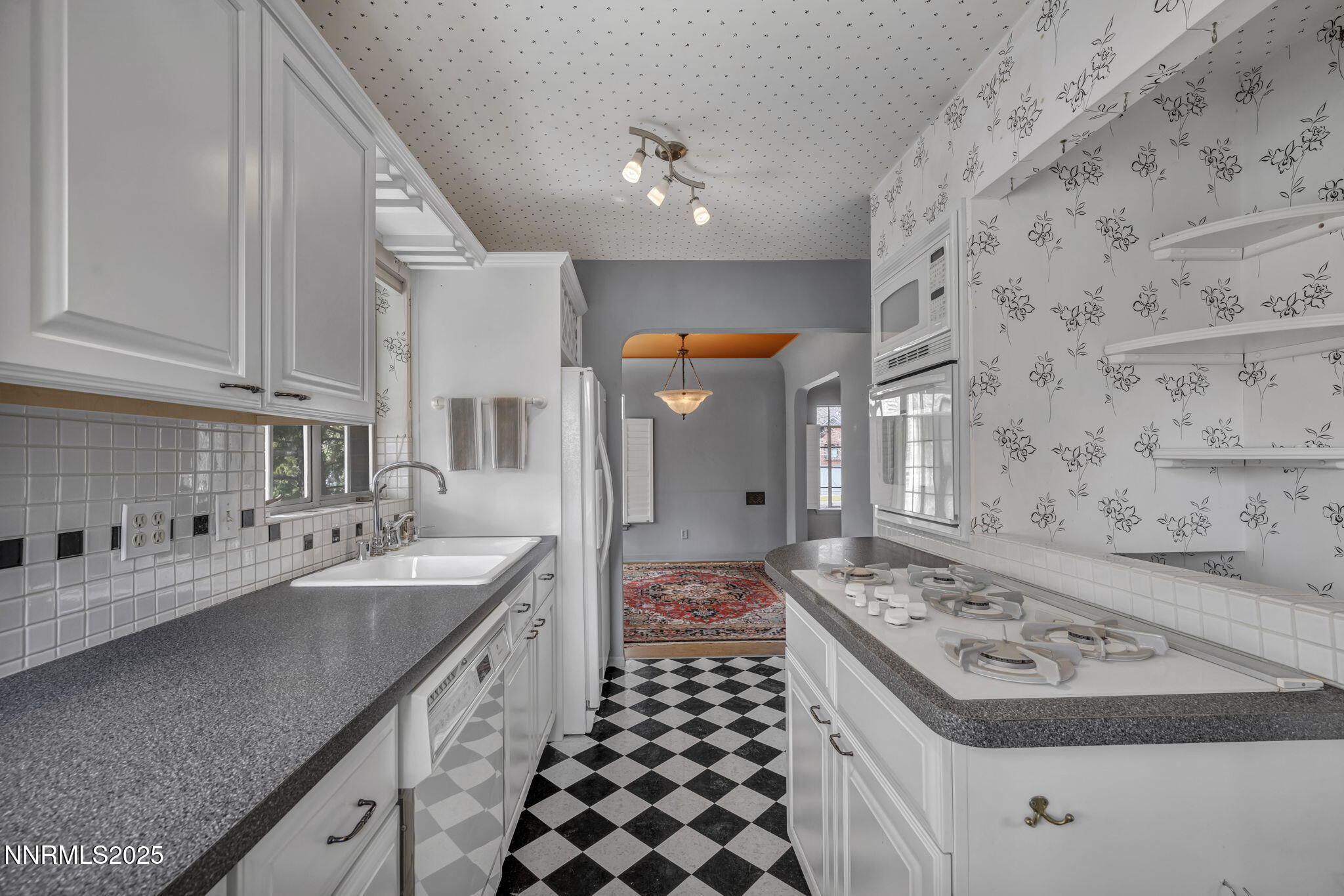 590 St Lawrence Avenue Reno, NV 89509 - Photo 19 of 75 50-web-or-mls-590-st-lawrence-ave