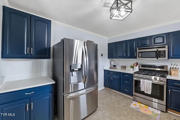 $424,500 | 19763 McCray Drive, Abingdon, VA 24211