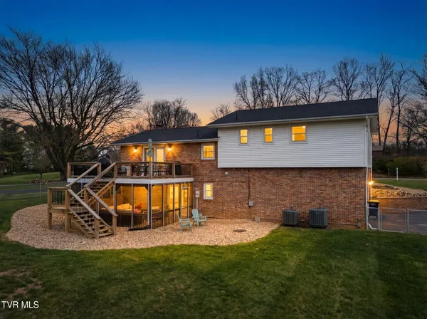 $424,500 | 19763 McCray Drive, Abingdon, VA 24211