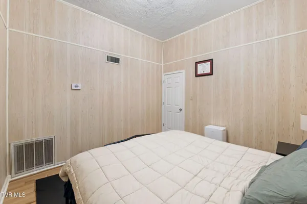 $424,500 | 19763 McCray Drive, Abingdon, VA 24211