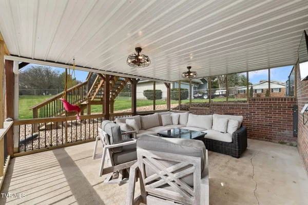 $424,500 | 19763 McCray Drive, Abingdon, VA 24211