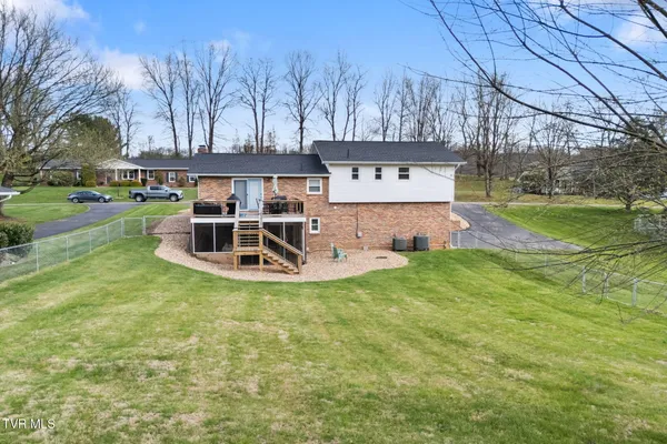 $424,500 | 19763 McCray Drive, Abingdon, VA 24211