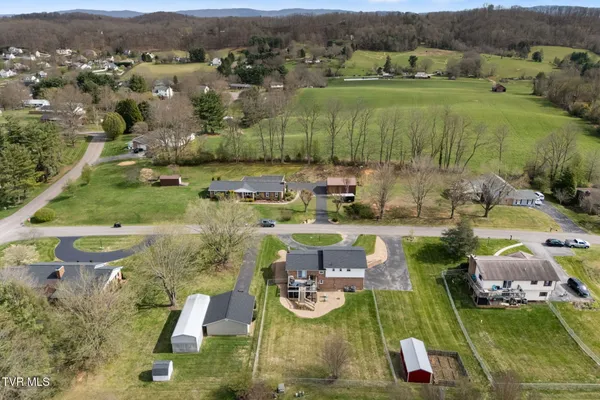 $424,500 | 19763 McCray Drive, Abingdon, VA 24211