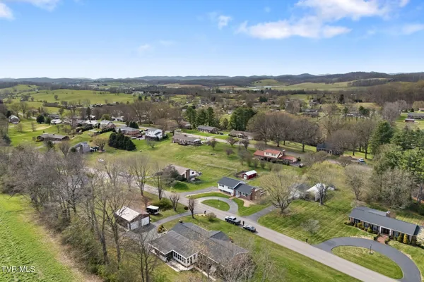 $424,500 | 19763 McCray Drive, Abingdon, VA 24211