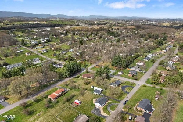 $424,500 | 19763 McCray Drive, Abingdon, VA 24211