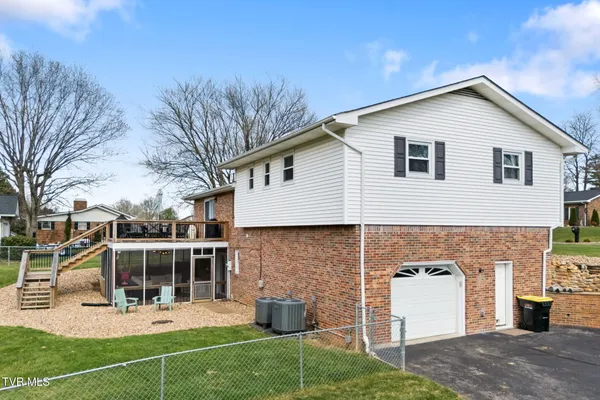 $424,500 | 19763 McCray Drive, Abingdon, VA 24211