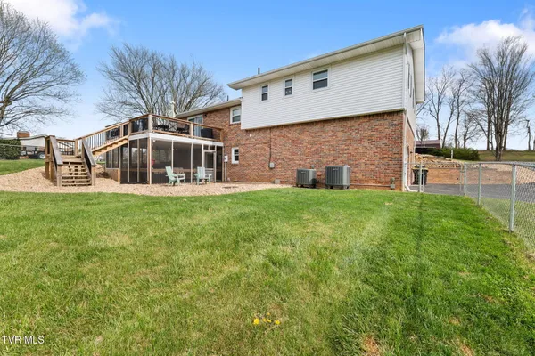 $424,500 | 19763 McCray Drive, Abingdon, VA 24211