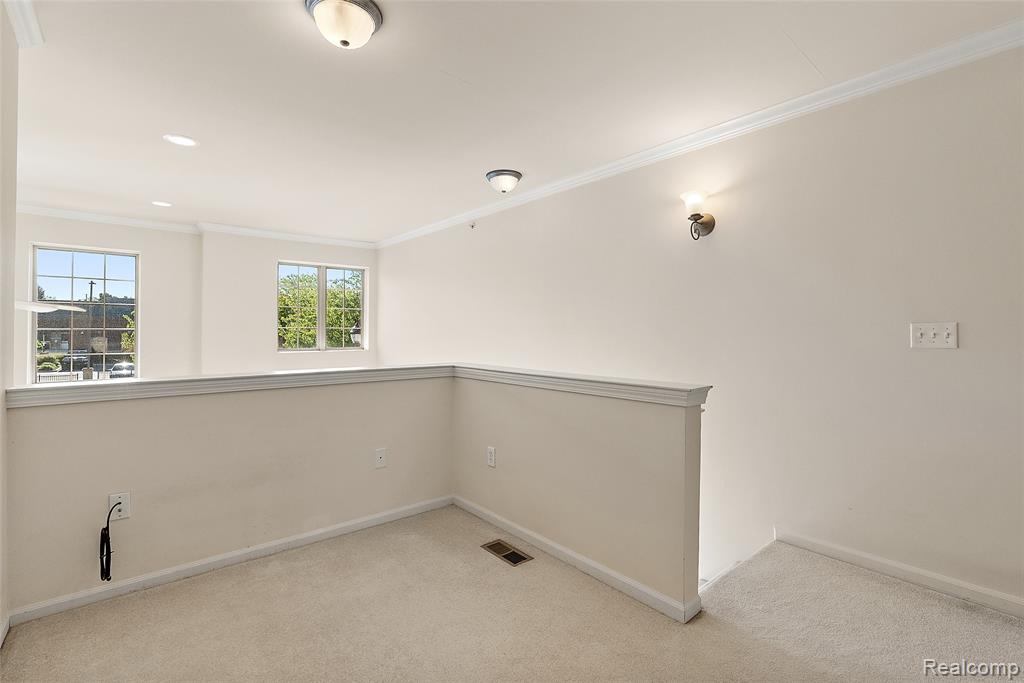 13 North Squirrel Road Auburn Hills, MI 48326 - Photo 34 of 63