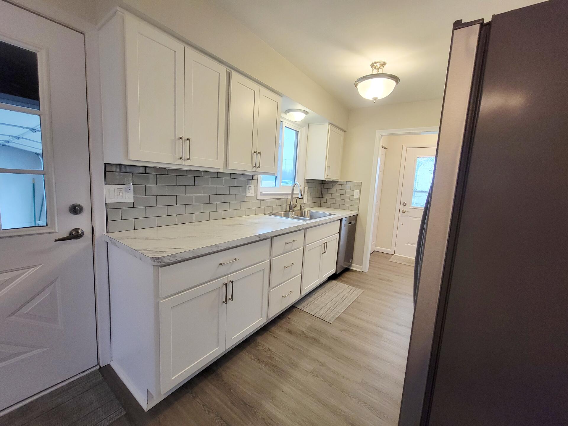 2280 South Genesee Road Burton, MI 48519 - Photo 7 of 28 Gallery Image 7