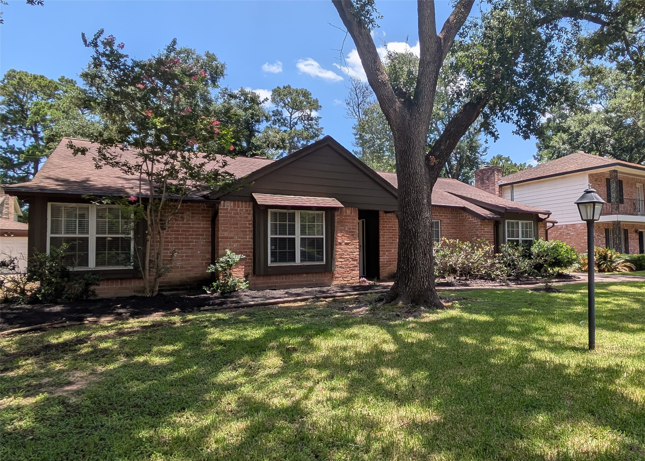 16518 Courtland Circle Spring, TX 77379 - Photo 2 of 24