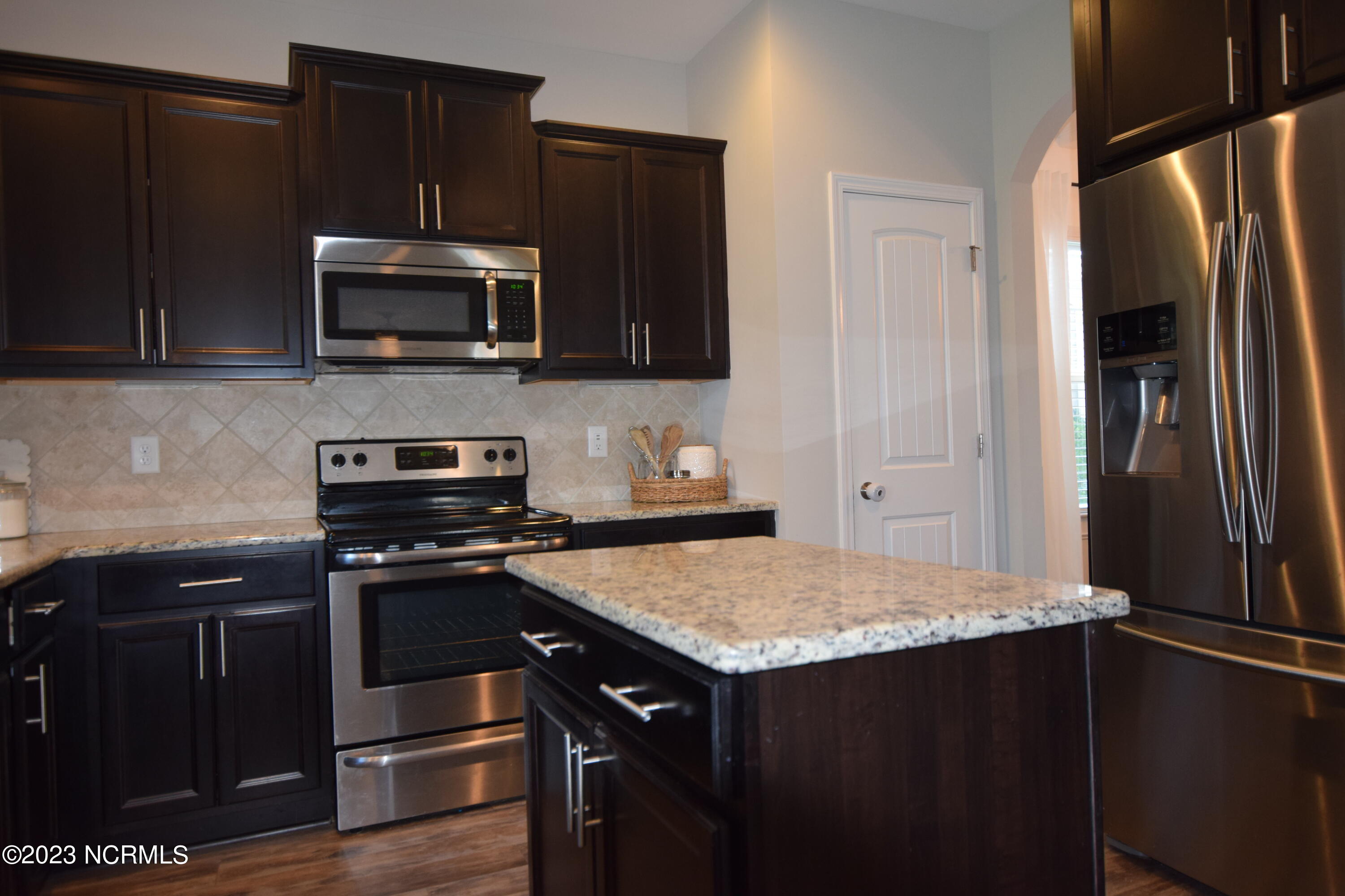 398 Kerr Lake Road Aberdeen, NC 28315 - Photo 7 of 37 Kitchen