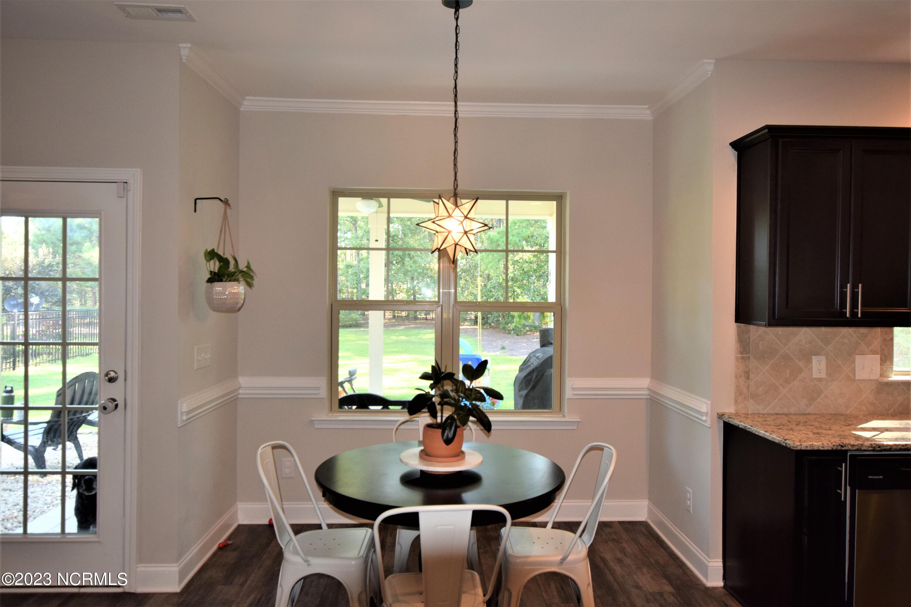 398 Kerr Lake Road Aberdeen, NC 28315 - Photo 10 of 37 Breakfast Nook