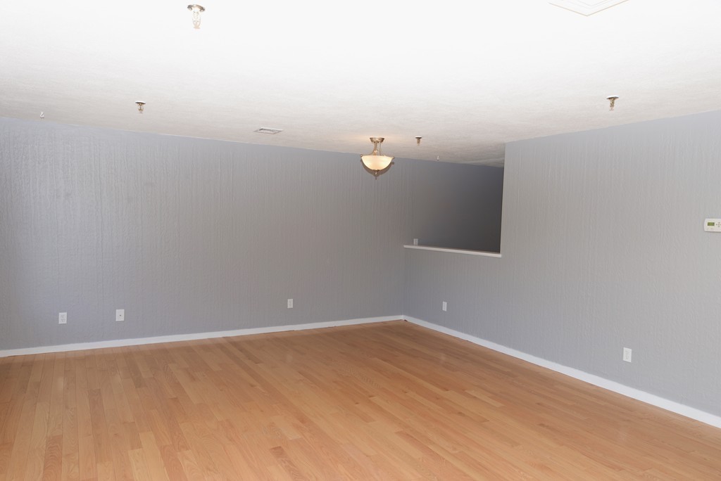 132 West Meadow Road, Unit 14 Haverhill, MA 01832 - Photo 4 of 21 Gallery Image 4
