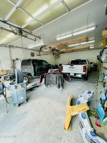 $2,850 | 1471 Broadway, Schenectady, NY 12306