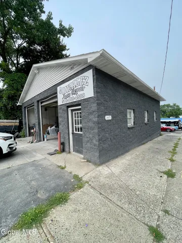 $2,850 | 1471 Broadway, Schenectady, NY 12306