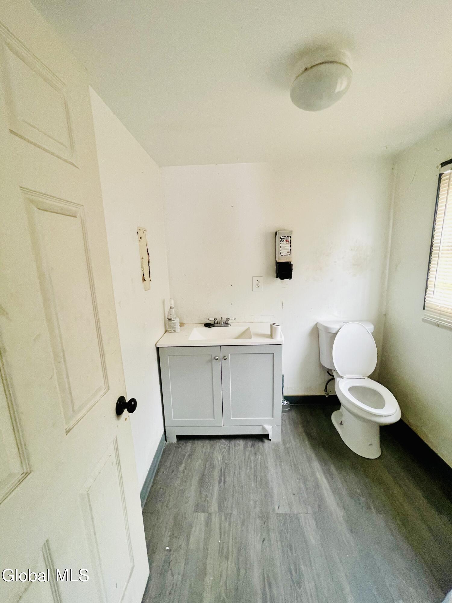 1471 Broadway Schenectady, NY 12306 - Photo 7 of 20 IMG_5881