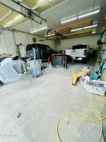 $2,850 | 1471 Broadway, Schenectady, NY 12306