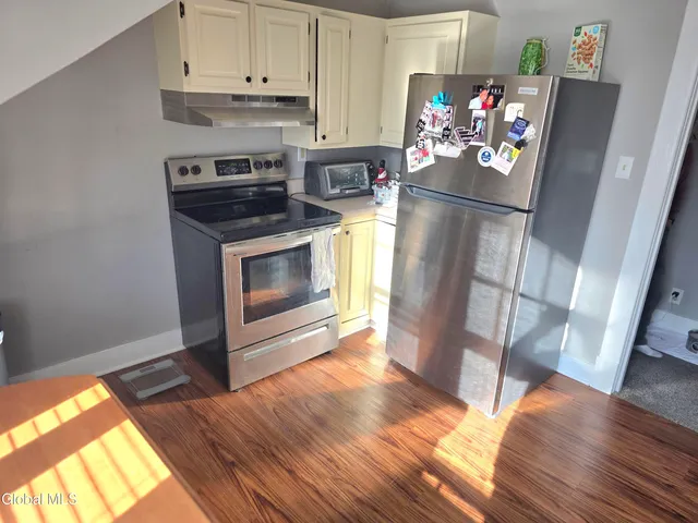 $1,600 | 31 Terrace Avenue, Unit 2, Albany, NY 12203