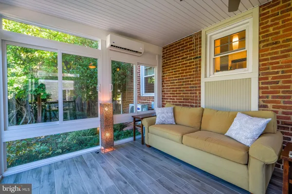 $7,000 | 236 North Cleveland Street, Arlington, VA 22201