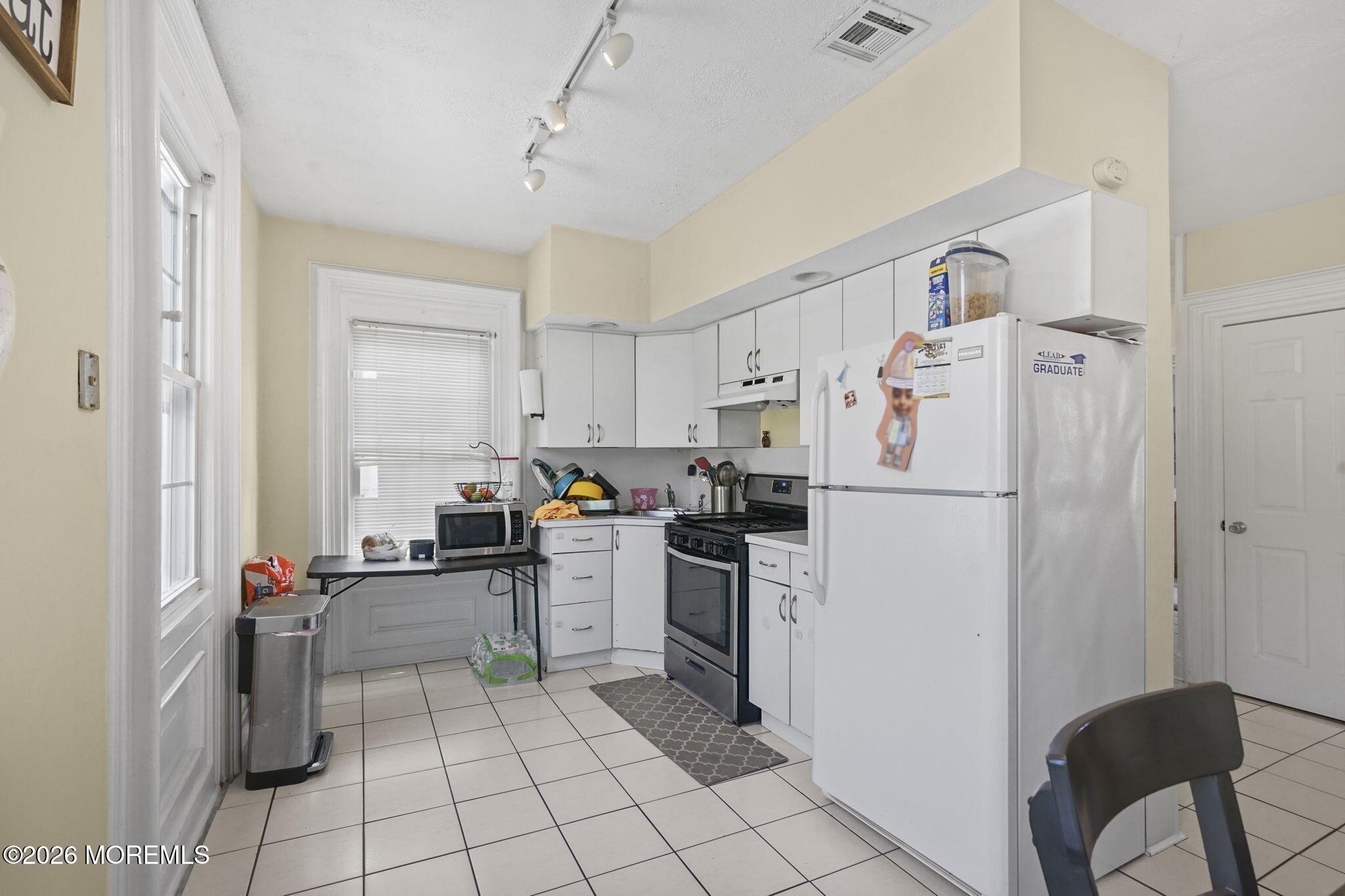 103 Main Street, Unit UPSTAIRS Keyport, NJ 07735 - Photo 16 of 27 Kitchen