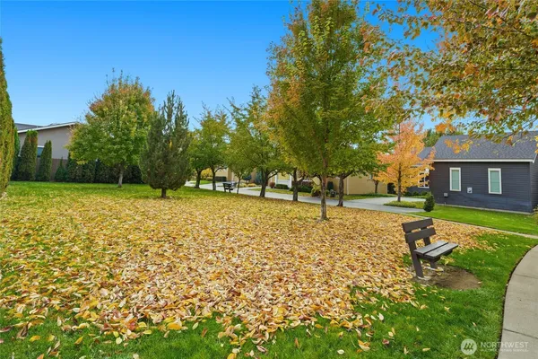 $375,000 | 706 Southeast Nuthatch Drive, College Place, WA 99324