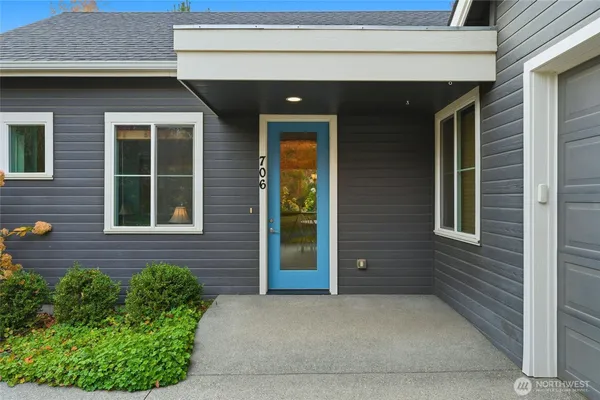 $375,000 | 706 Southeast Nuthatch Drive, College Place, WA 99324