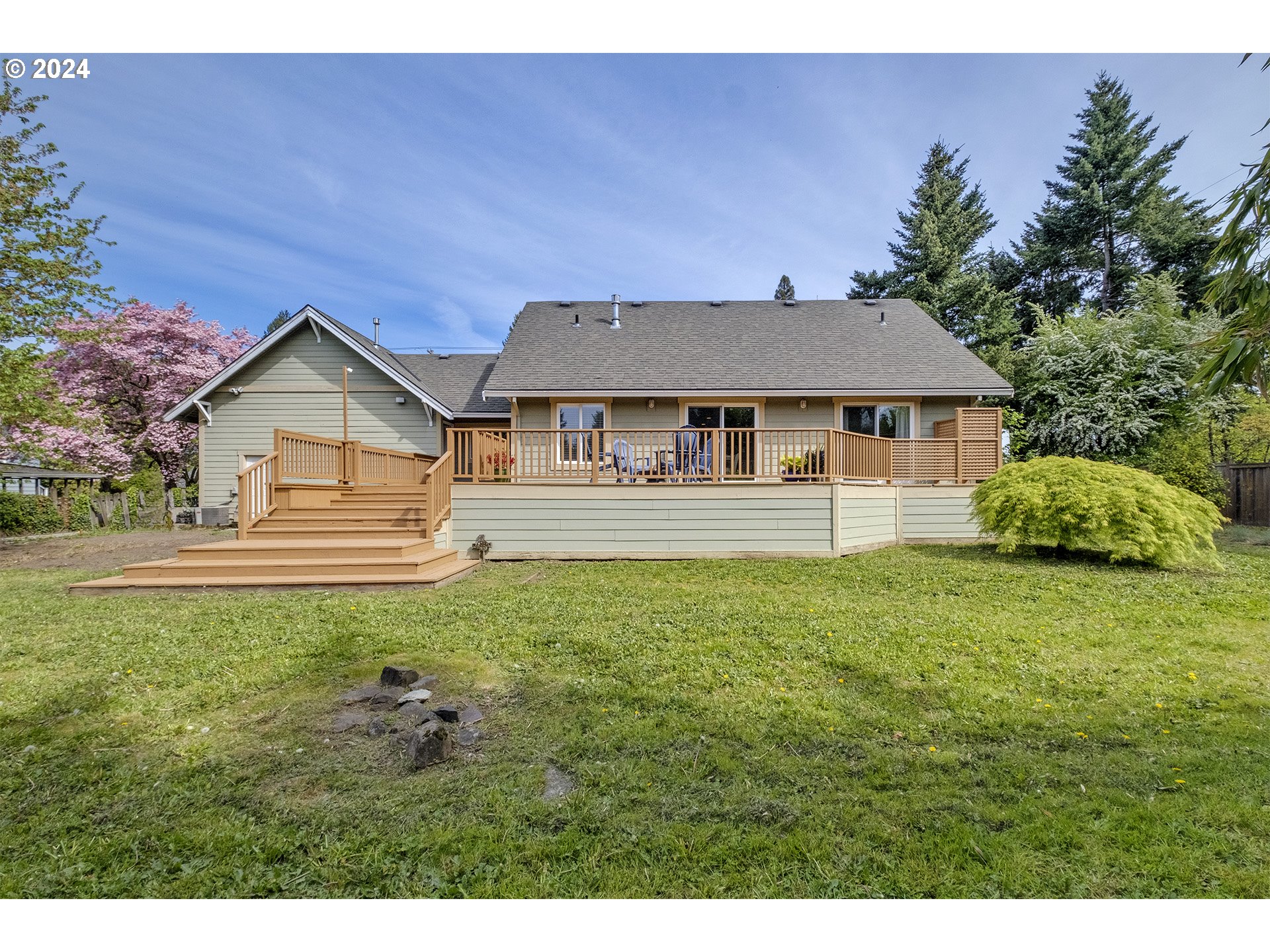 5434 Southeast King Road Milwaukie, OR 97222 - Photo 25 of 33 a aerial view of a house with a yard and potted plants
