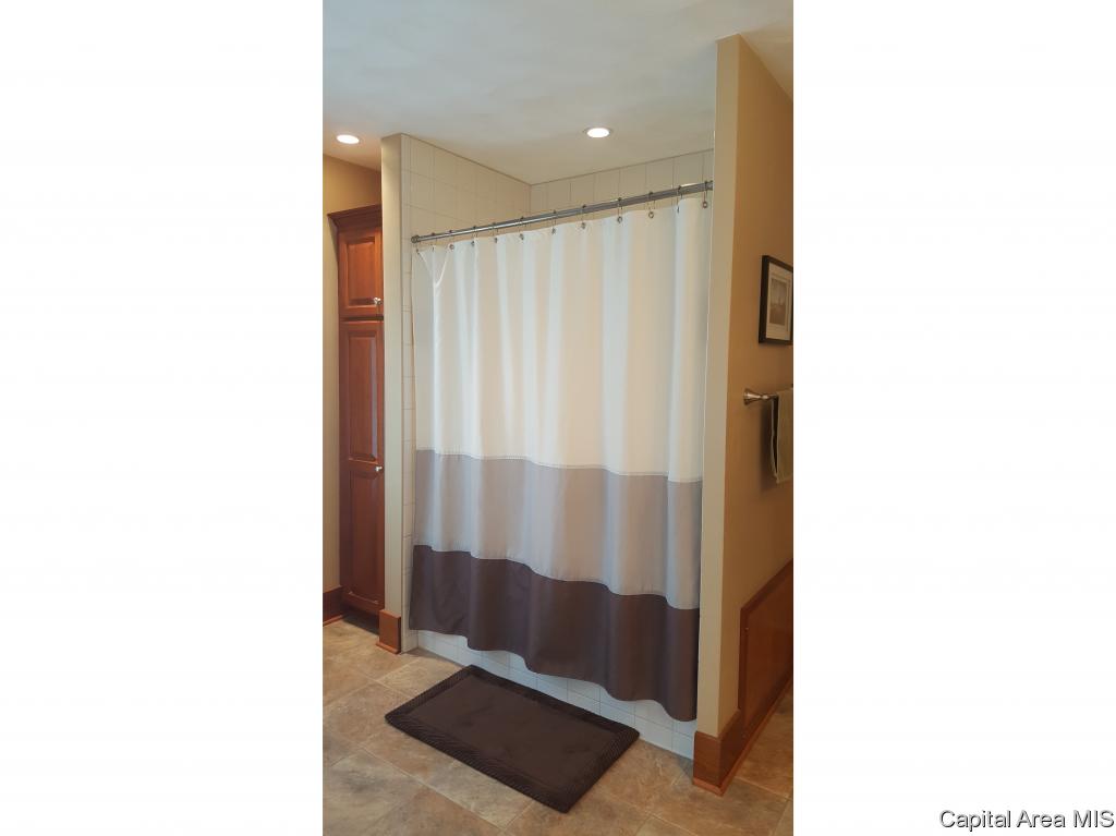 2744 Knox Road 500 East Rio, IL 61472 - Photo 22 of 35 Gallery Image 22