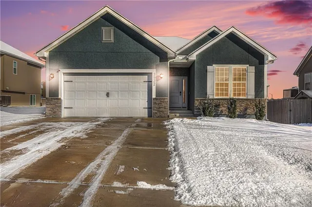 $485,000 | 3922 Northwest 96th Street, Kansas City, MO 64154