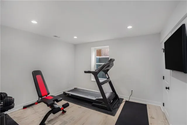 $485,000 | 3922 Northwest 96th Street, Kansas City, MO 64154