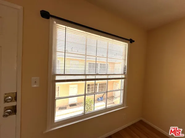 $1,875 | 12717 Washington Place, Unit 10, Los Angeles, CA 90066