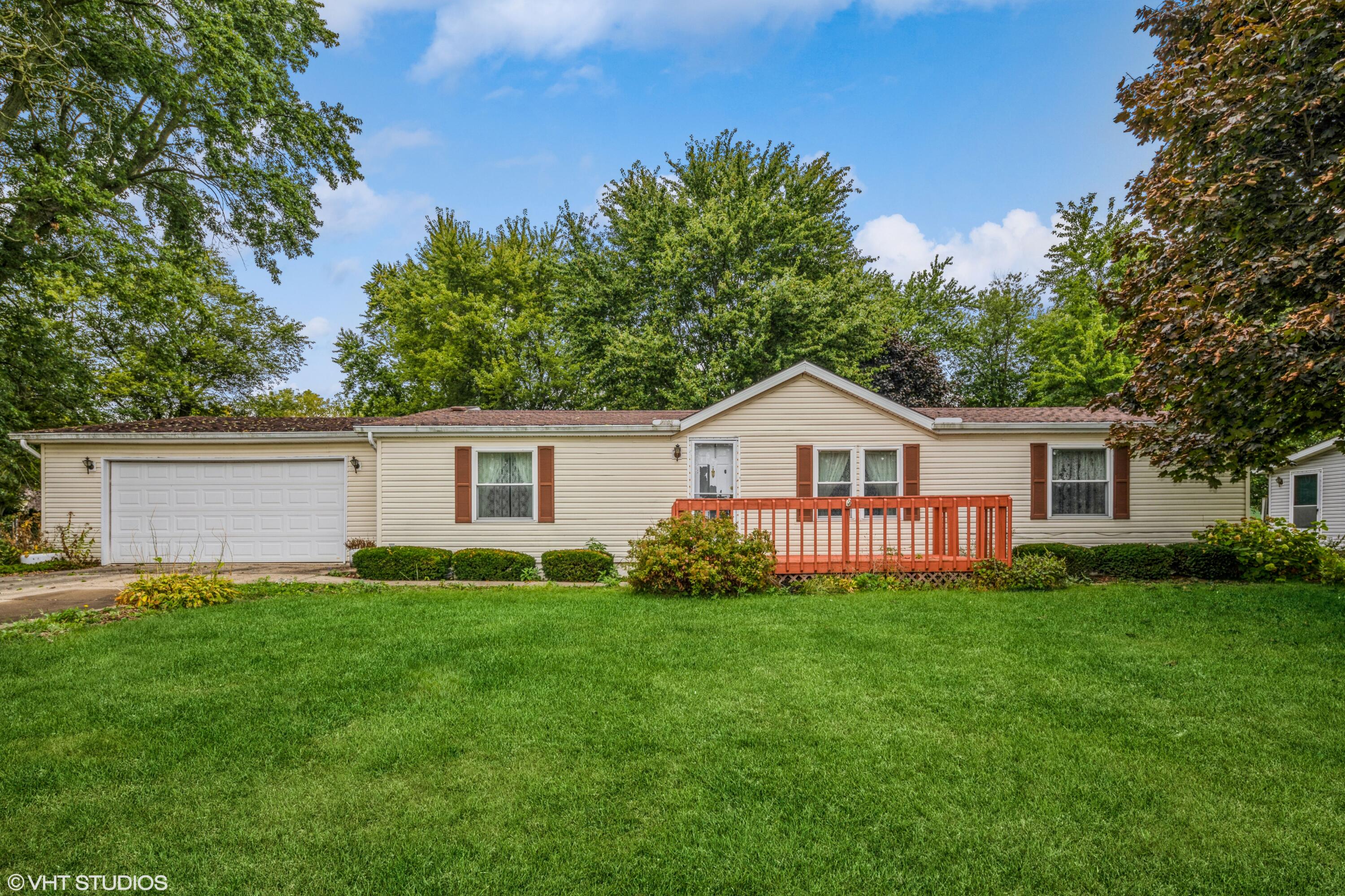 2005 Lakeview Road Valparaiso, IN 46383 - Photo 1 of 17 3000x2000