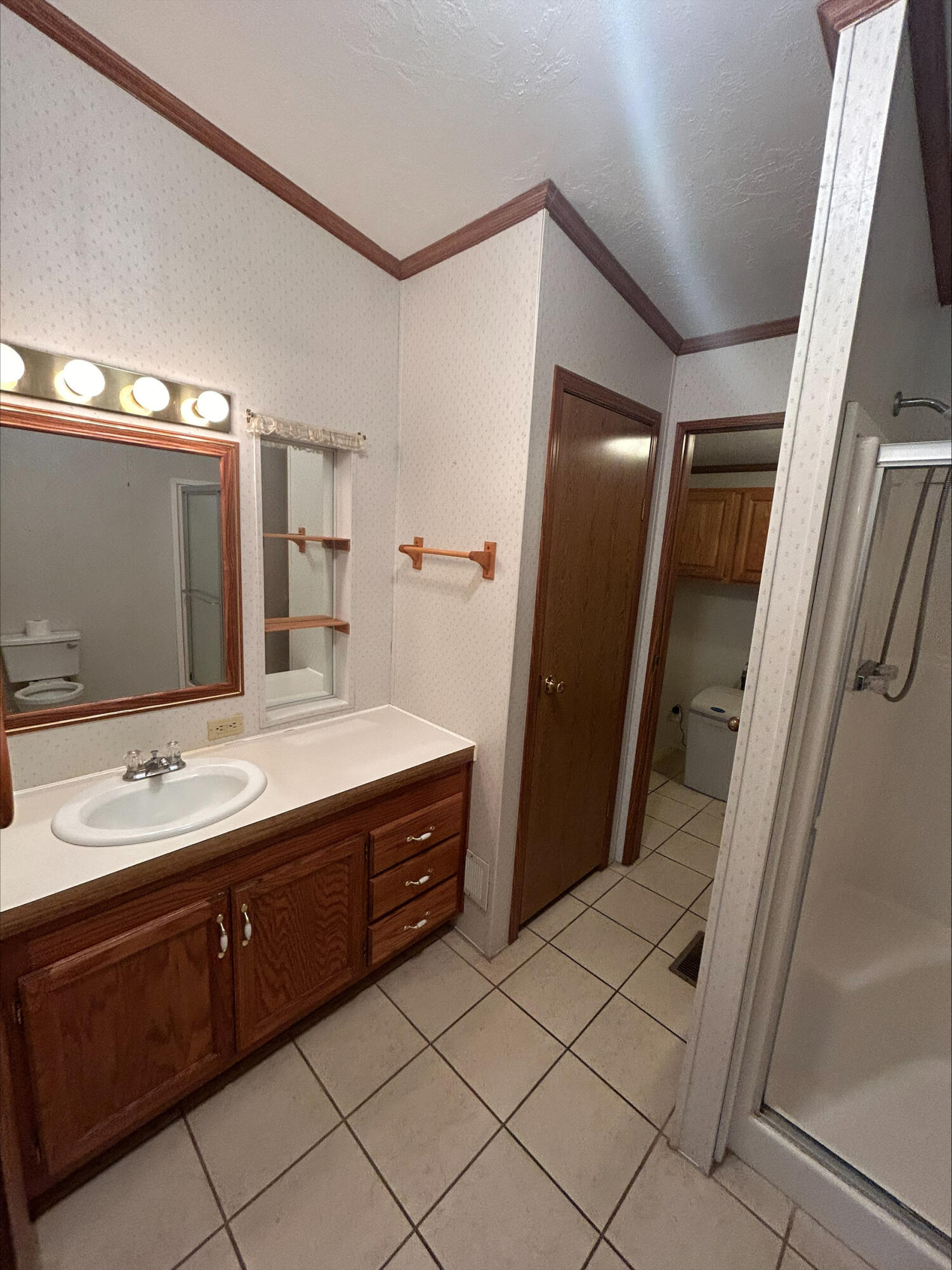 2005 Lakeview Road Valparaiso, IN 46383 - Photo 8 of 17 1500x2000