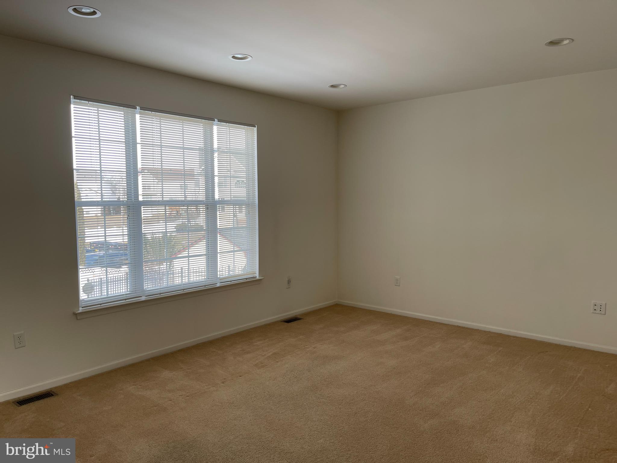 917 Denston Road Thorofare, NJ 08086 - Photo 8 of 24 Gallery Image 8