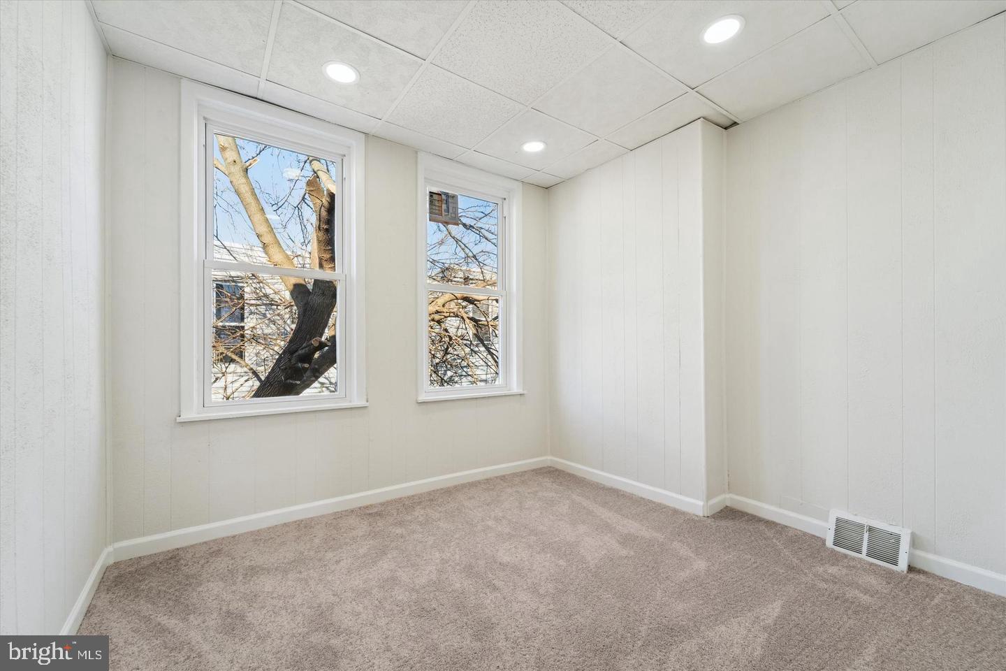 6153 Reedland Street Philadelphia, PA 19142 - Photo 11 of 16 Gallery Image 11