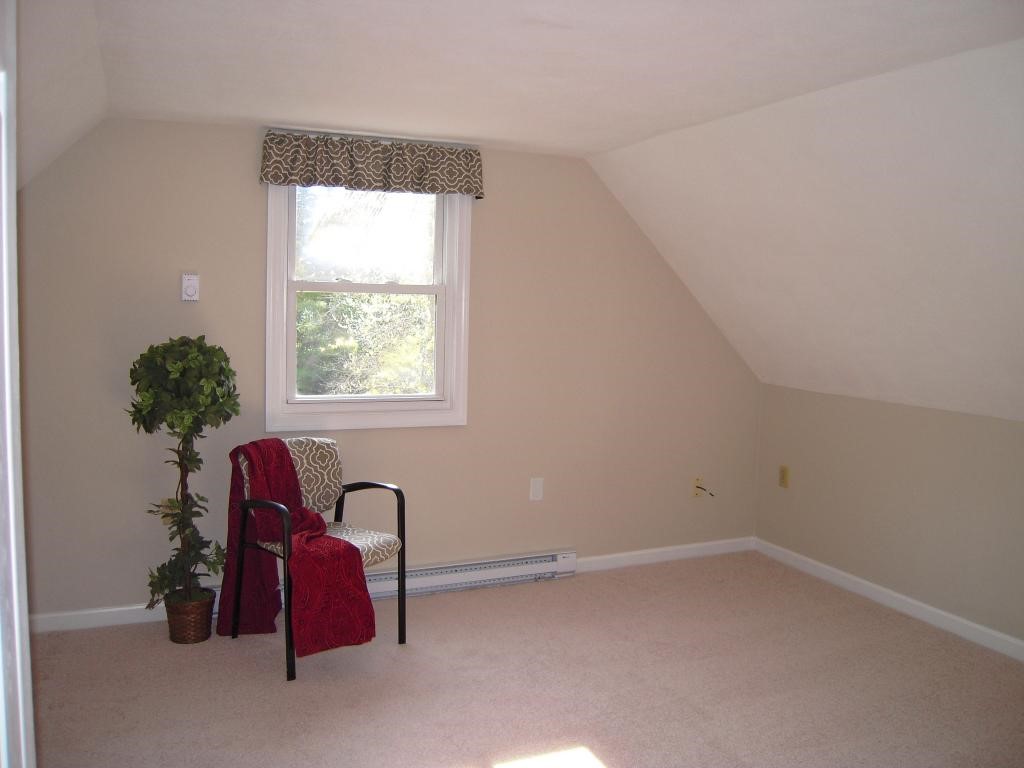 58 Depot Road Epping, NH 03042 - Photo 13 of 25