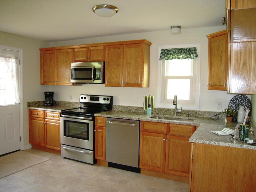 58 Depot Road Epping, NH 03042 - Photo 4 of 25