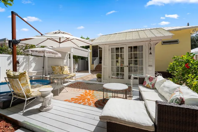 $1,250,000 | 412 Southwest Akron Avenue, Stuart, FL 34994