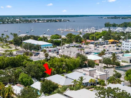 $1,250,000 | 412 Southwest Akron Avenue, Stuart, FL 34994