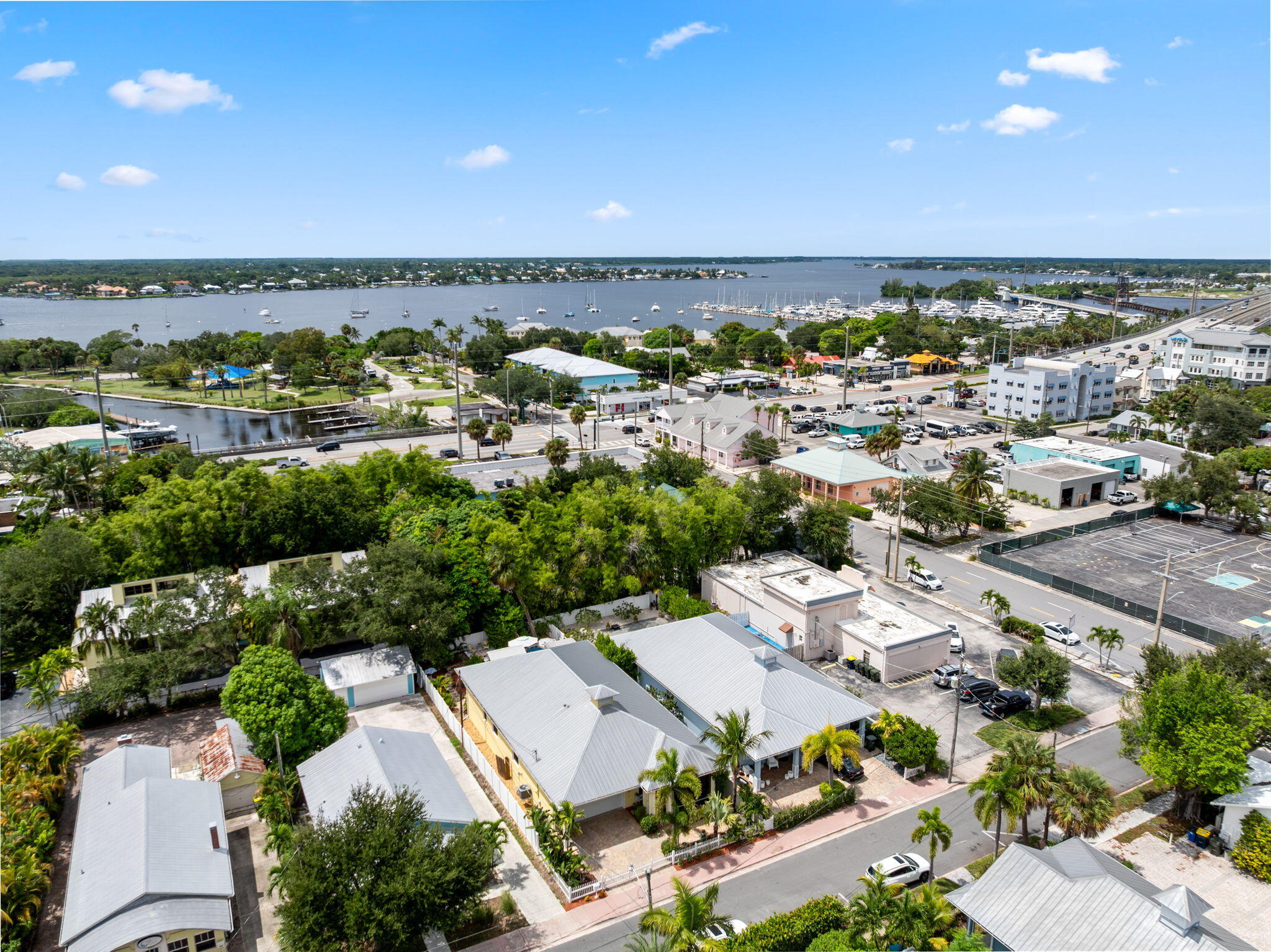 412 Southwest Akron Avenue Stuart, FL 34994 - Photo 55 of 60 an aerial view of multiple house