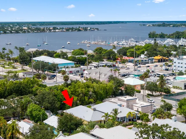 $1,250,000 | 412 Southwest Akron Avenue, Stuart, FL 34994
