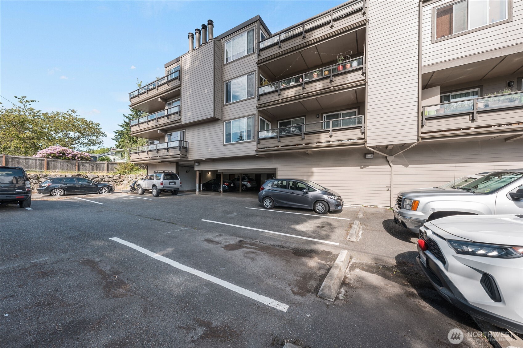 6055 35th Avenue Southwest, Unit 308 Seattle, WA 98126 - Photo 35 of 37